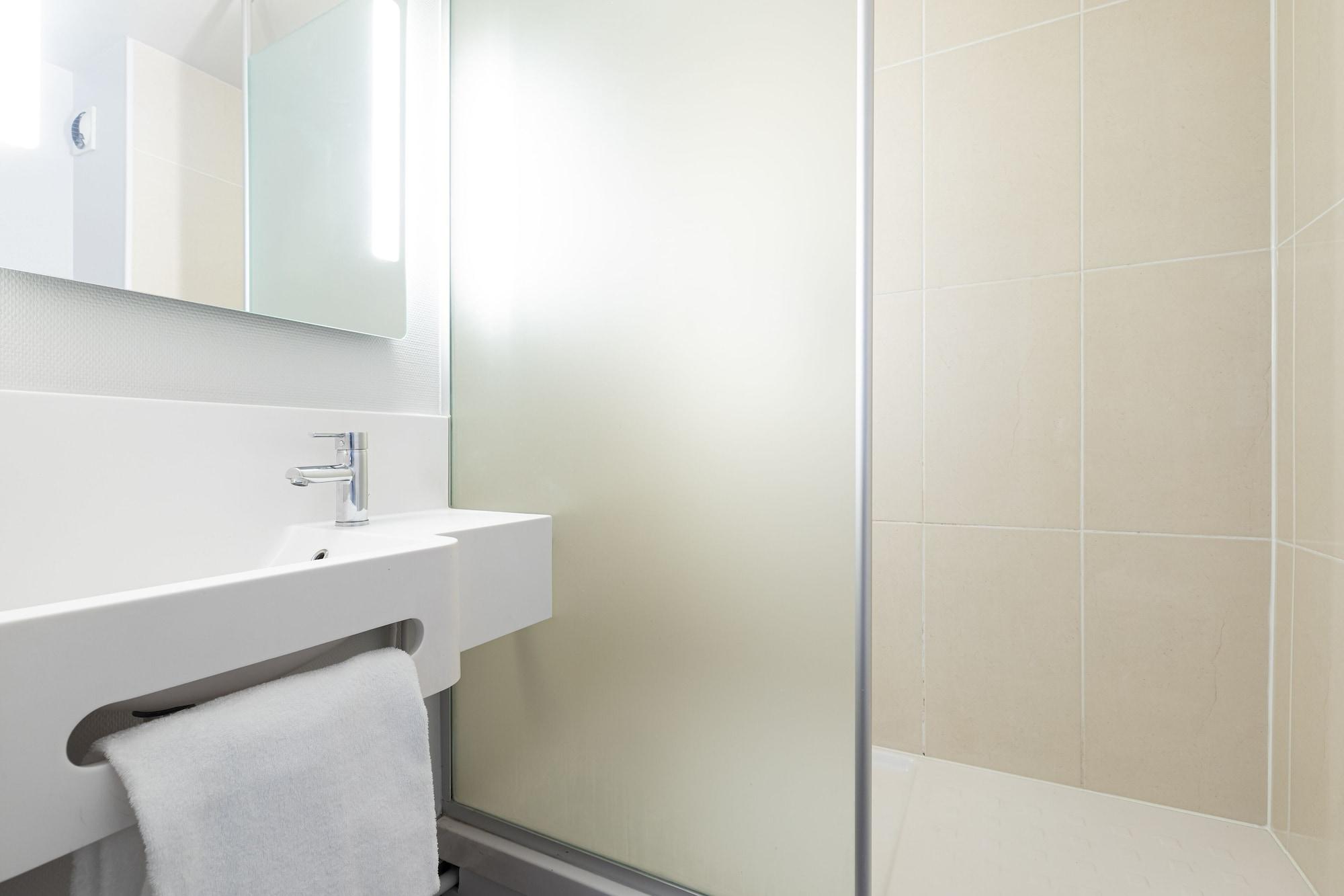 B&B Hotel Lyon Centre Monplaisir エクステリア 写真