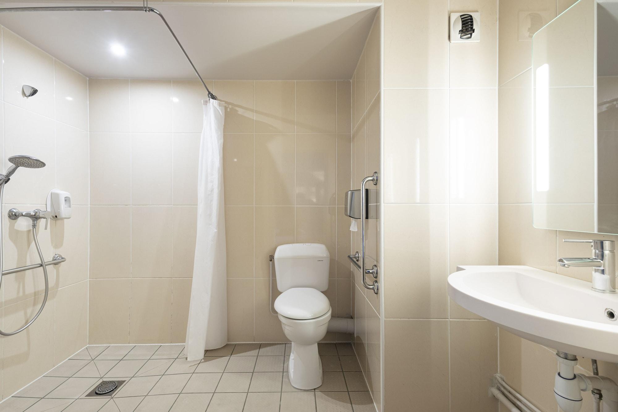 B&B Hotel Lyon Centre Monplaisir エクステリア 写真
