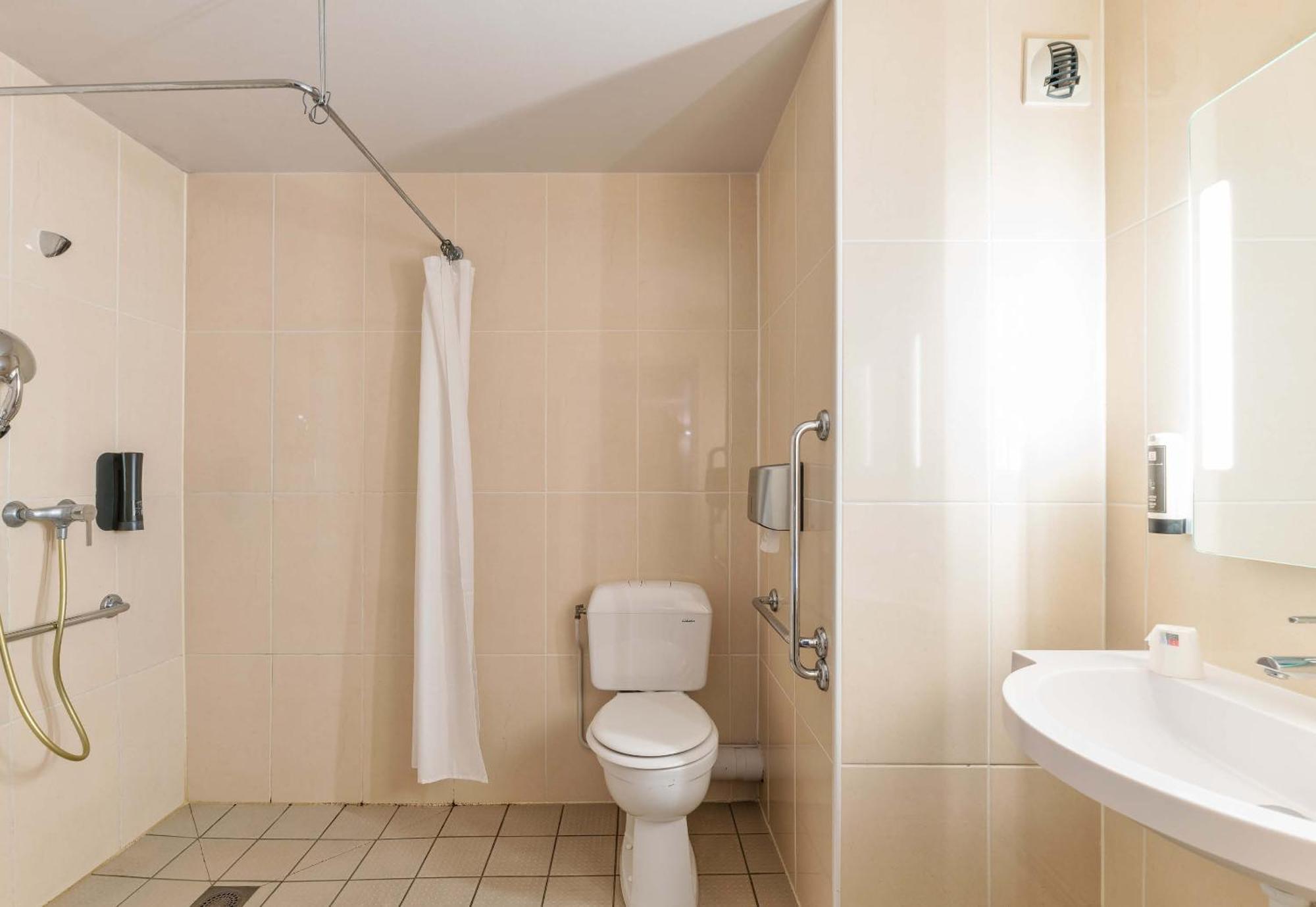 B&B Hotel Lyon Centre Monplaisir エクステリア 写真